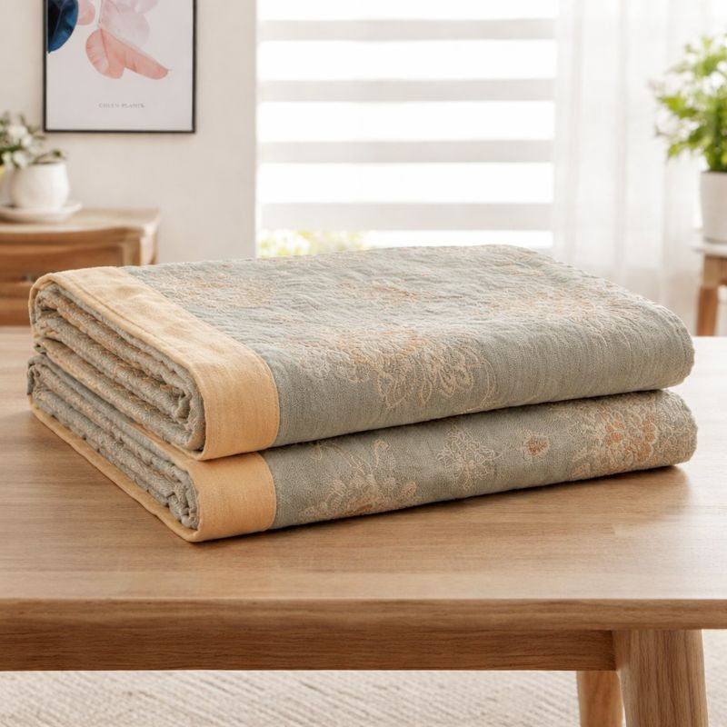 Soft Floral Throw Blanket – Cozy Comfort Blanket for Sofa & Bed